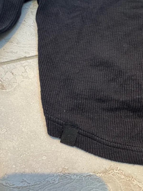 Lululemon longsleeve - Image 3