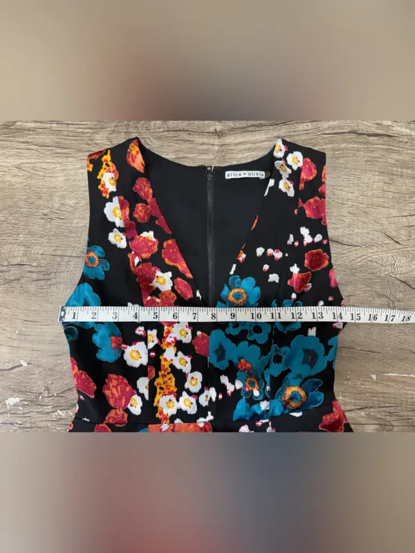 Alice + Olivia Patty V‎ Neck Dress size xs - Image 4