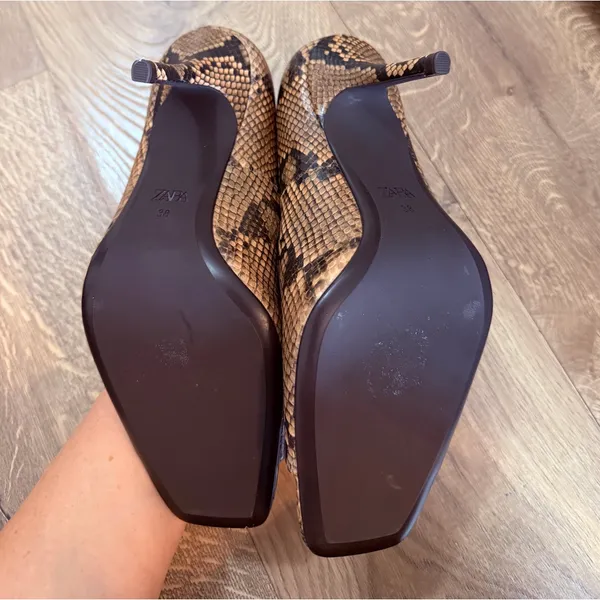 NWT Zara Snakeskin Open Toe Heels Size 7.5 - Image 6