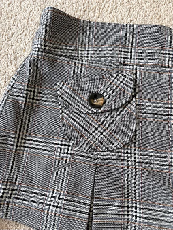 Urban Outfitters School Girl Plaid Gray Skort y2k patch pocket pleats - Image 3