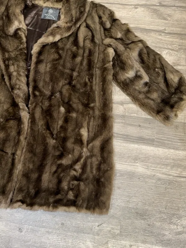 Vintage Hillmoor New York Faux Fur Coat Brown Modacrylic Made in USA - Image 5