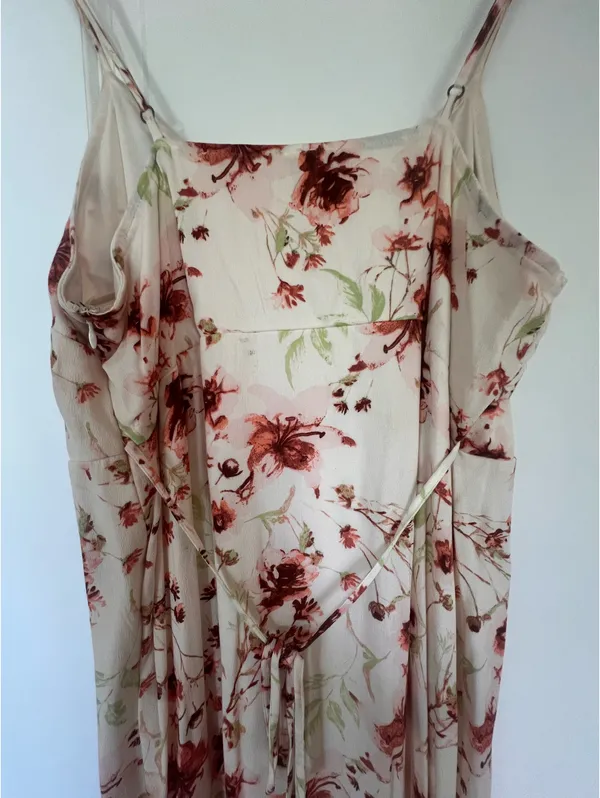 BP Dress Nordstrom Floral - Image 3