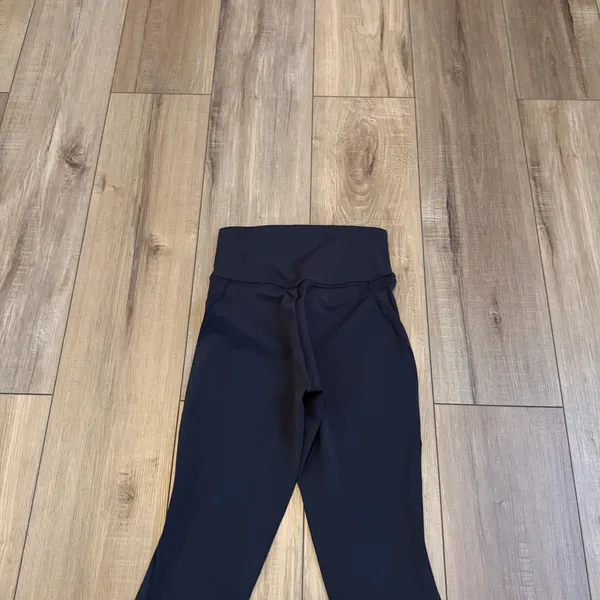 Lululemon black wunder train 25” leggings - Image 3