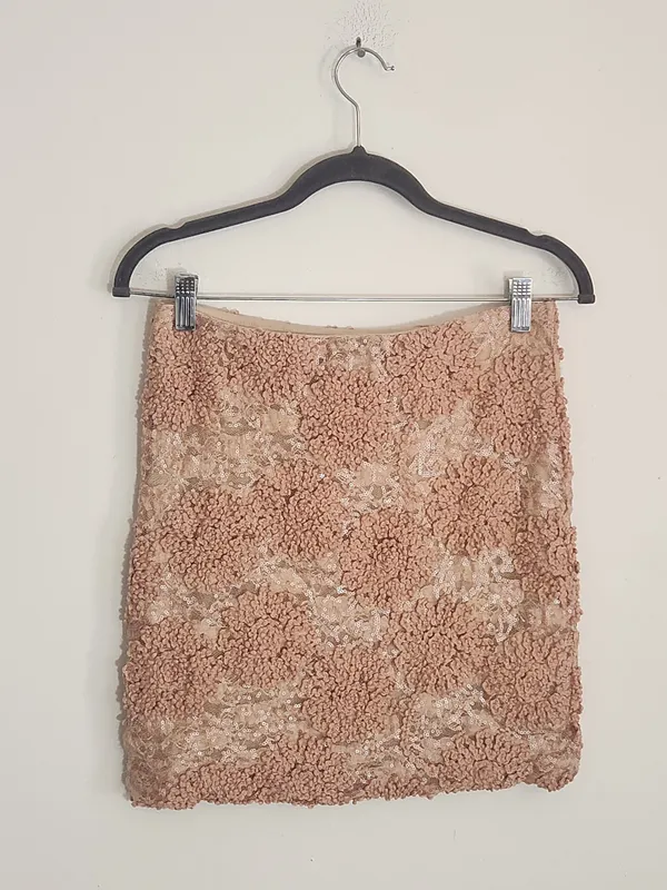 Francesca's Blush Pink Sequin Textured Mini Skirt Size Medium - Image 3