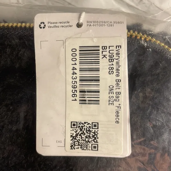 NWT Lululemon Everywhere Fleeced Belt Bag Black - Image 9