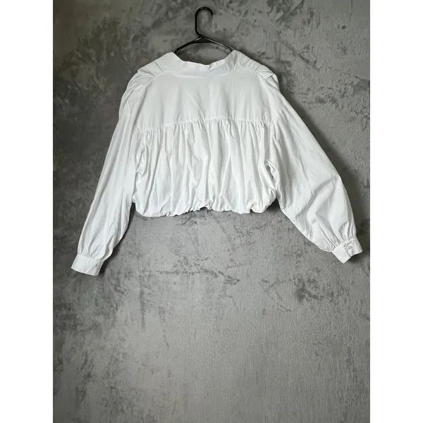 Maeve Crop Bubble Shirt White Medium Button Front Balloon Sleeve Blouse Modern - Image 3