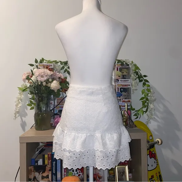 Zara 90s vintage girly whimsical white lace tiered eyelet mini skirt w/ ruffles - Image 6