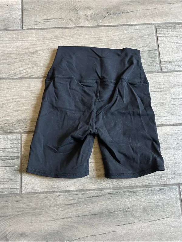 ALO Yoga Black High-Rise Bike Shorts - Image 4