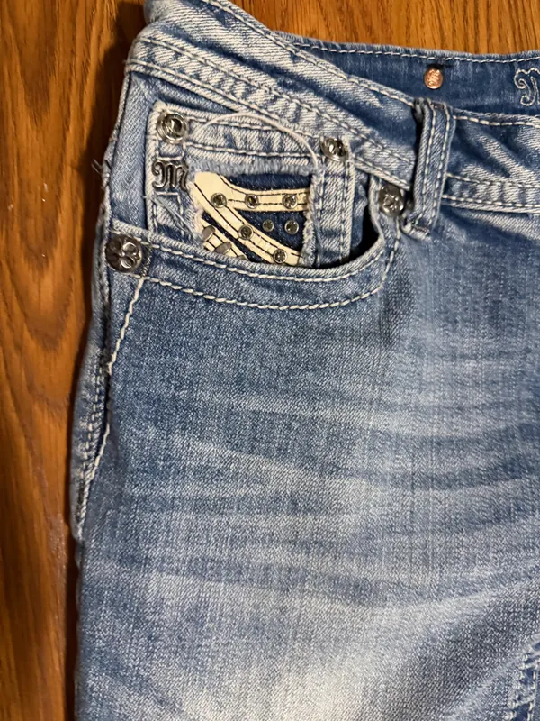 Miss Me Bootcut Low Rise Medium Wash Jeans Size 30. Embroidered, Embellished - Image 3