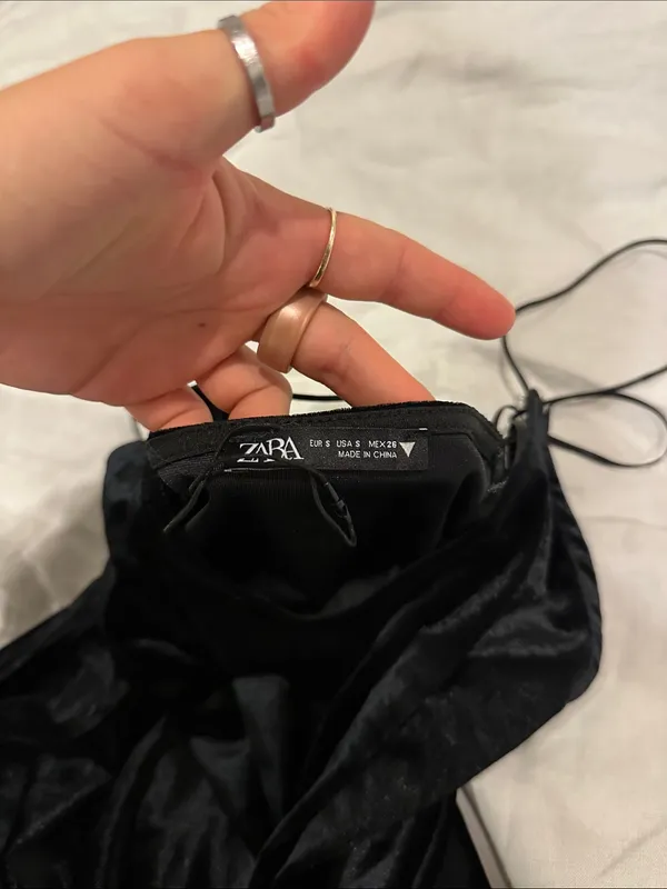 Zara velvet midi dress - Image 2