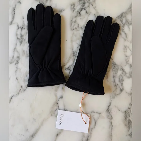 NWT Quince 100% Black Australian Shearling Gloves Black Size Small - Image 2