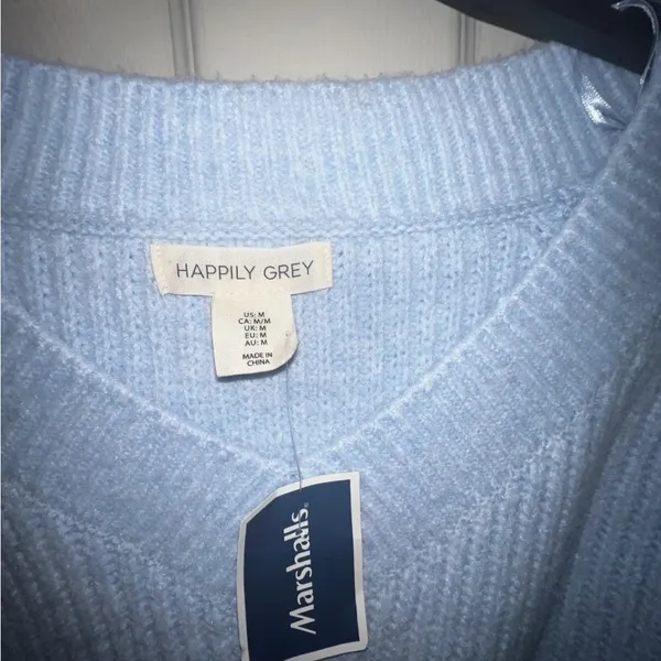 Happily Grey NWT Women's Blue Sweater Cropped Size Medium - Image 3