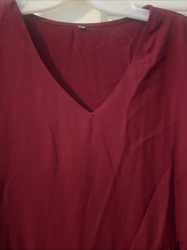 Women’s V-Neck Tiered Dress in Burgundy - Image 3