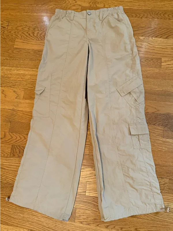 Miss Love Parachute cargo pants in beige size M - Image 4