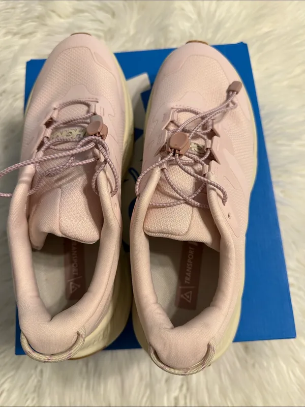 Hoka Transport Pale Pink /Lilac Trail Sneakers with Cream Midsole size 7 - Image 2