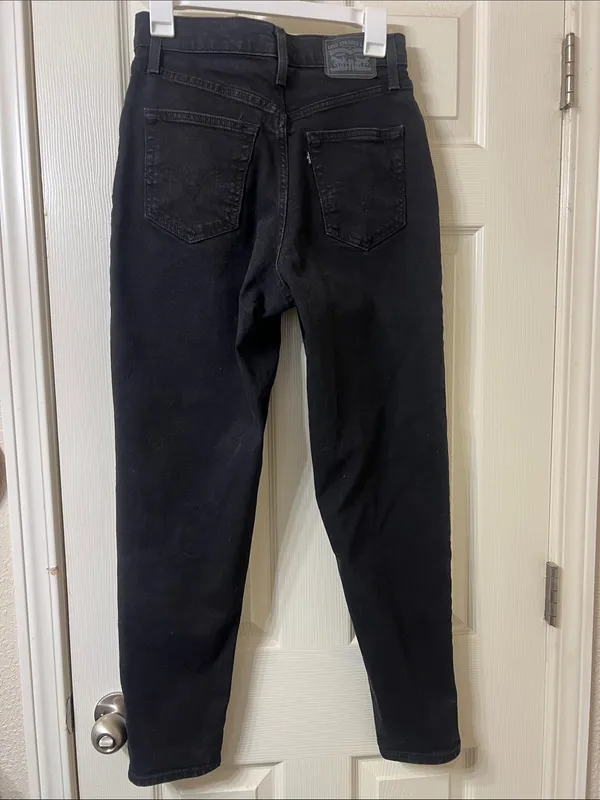 Levi’s high waisted mom jeans - Image 2