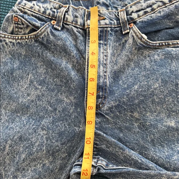 Vintage Levi’s 550 Orange Tab Jeans Made in USA 31x34 Classic Vintage Wash - Image 13