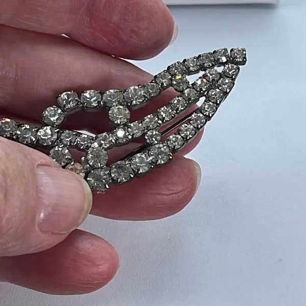Vintage rhinestone cut glass brooch. - Image 3