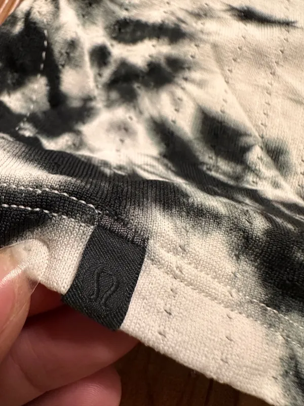 LULULEMON Train to Be Tank in *Shibori - Deep Coal / Deep Coal Sz. Medium - Image 8