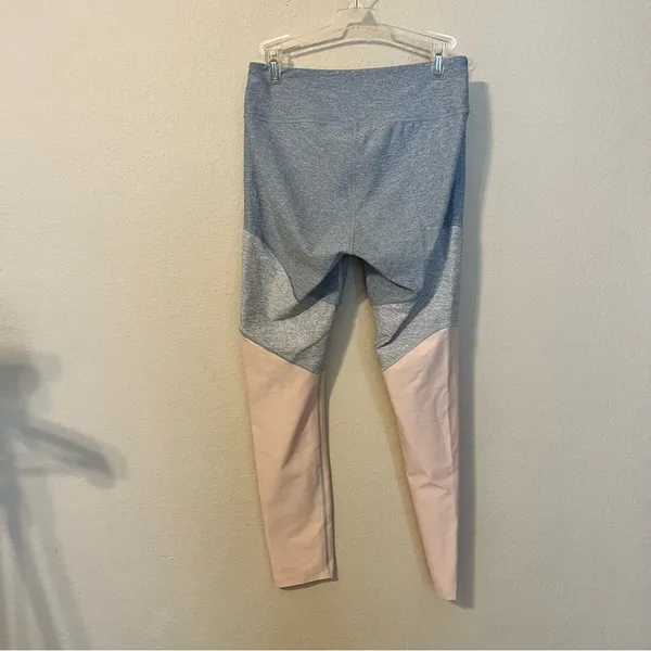 Outdoor Voices Light Peach Workout Top and Leggings Set - Image 6