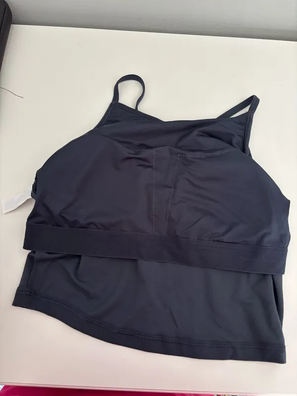 Old Navy Active Tank - Image 4