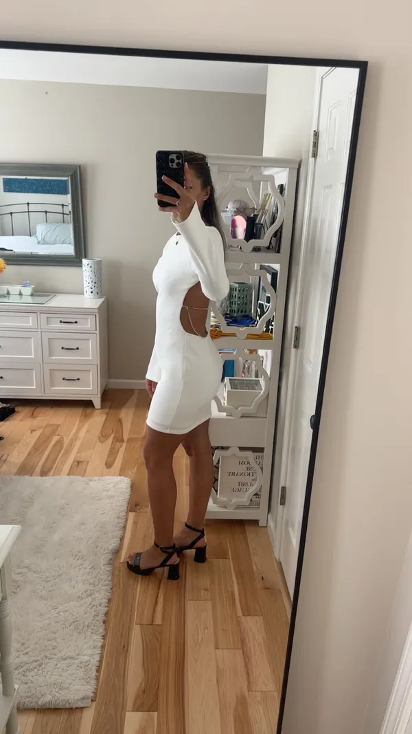 Selfie Leslie Dress - Image 4