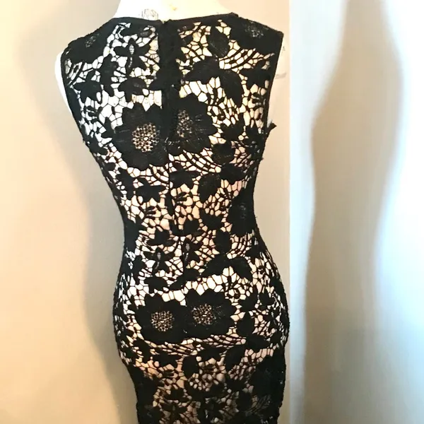 Black Lace Dress Nude Liner Approximately Sz S - Image 8
