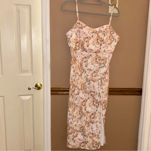 Altar’d State Nancy‎ Floral Slit Midi Dress Pink Cream Size Large - Image 2
