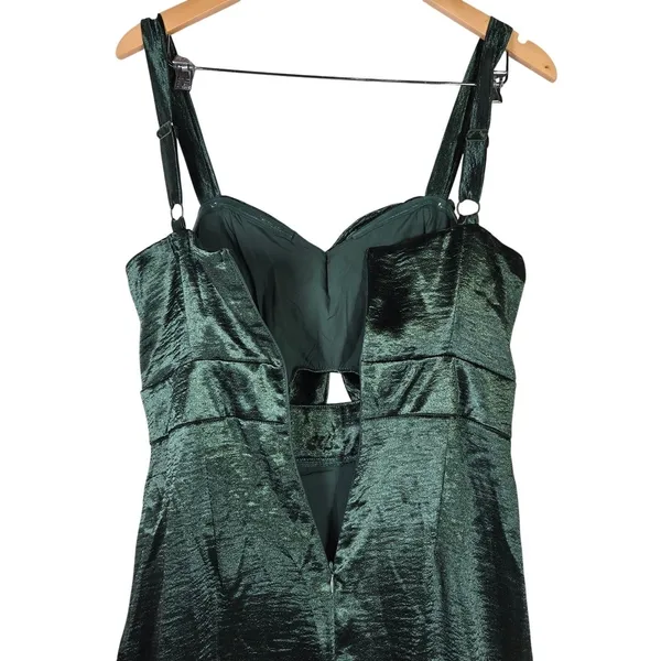 Lulus Emerald Green Satin Cutout Wide Leg Jumpsuit Size M Date to Remember‎ - Image 6