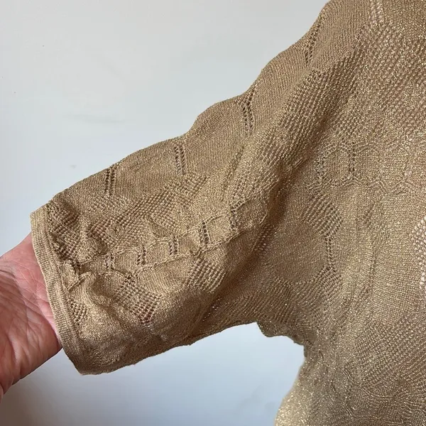Motherhood Cream Tan Boxy 3/4 Sleeve Blouse - Image 3
