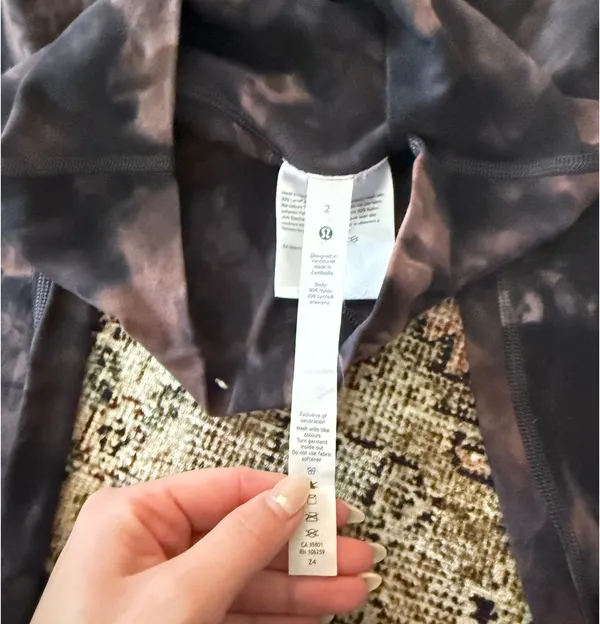 Lululemon Leggings - Image 3
