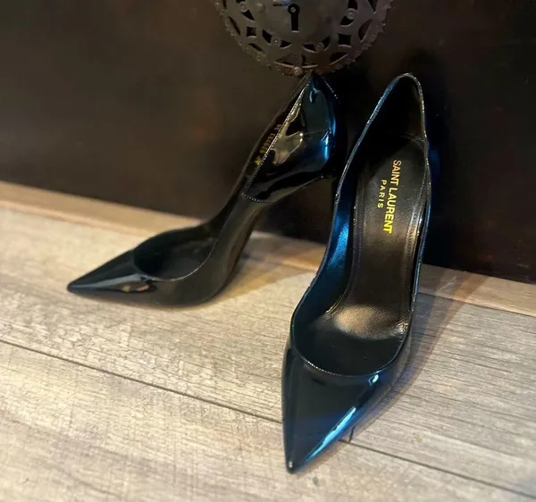 Saint Laurent Zoe 110m Pump 39 black patent leather worn once BEAUTIFUL/classic - Image 9