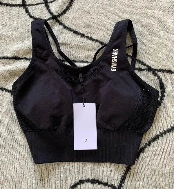 Gymshark Cropped Top - Image 3