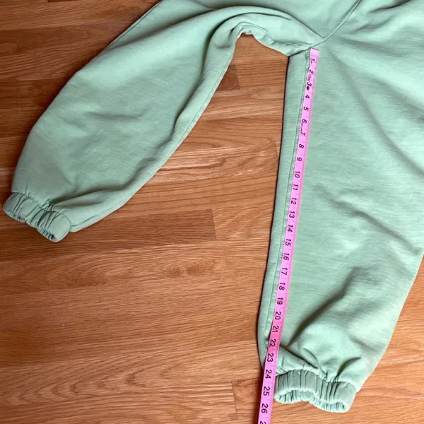 Brandy Melville Light Green Sweatpants Jogger Pants Size XS-S Cotton Blend - Image 8
