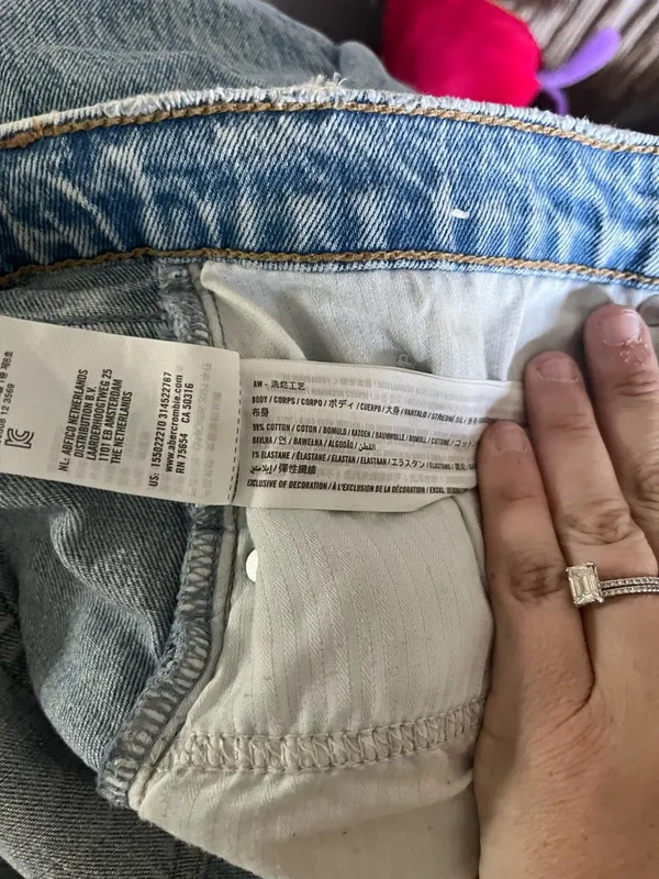 Abercrombie & Fitch The Dad High‎ Rise Light Wash Denim Jeans Size 16/33 - Image 4