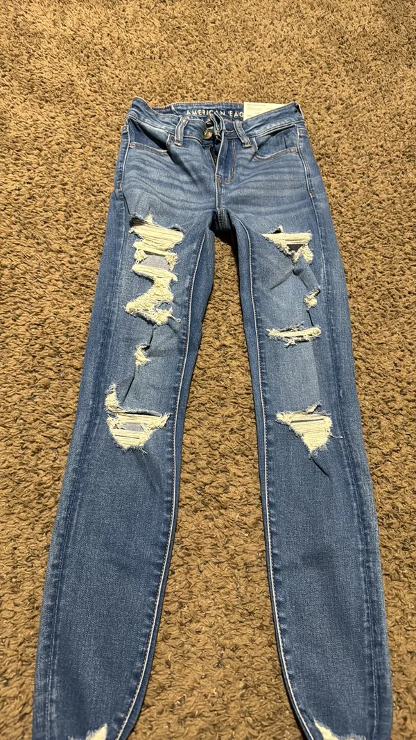 American Eagle Jeans - Image 6