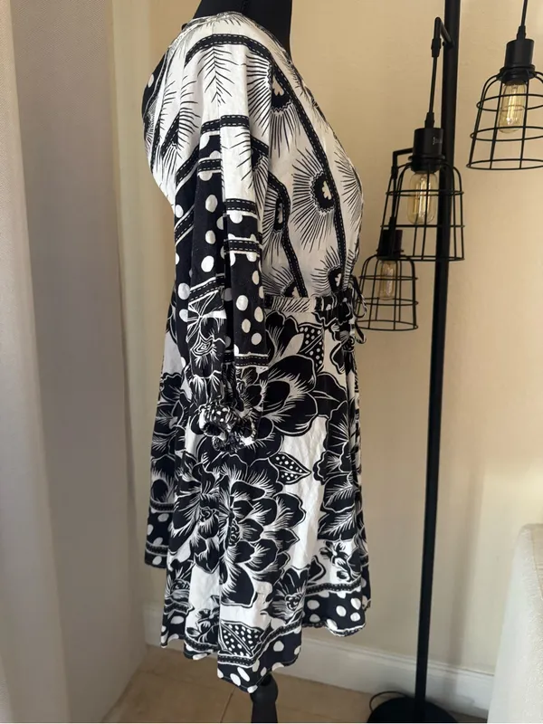 Farm Rio Black White Printed Puff Sleeve Mini Dress Small Boho Floral Resort - Image 6