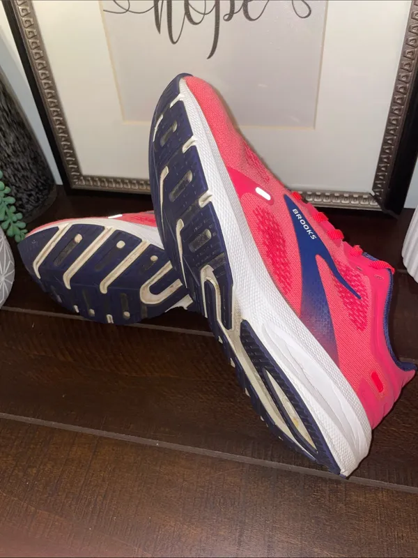 Brooks Launch GTS 9 Running Sneakers Size 8 - Image 12