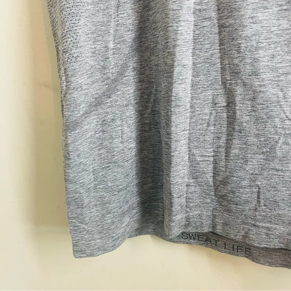 Lululemon Swiftly Tech Short Sleeve Top Gray Size 12 Seamless Athletic Tee - Image 8