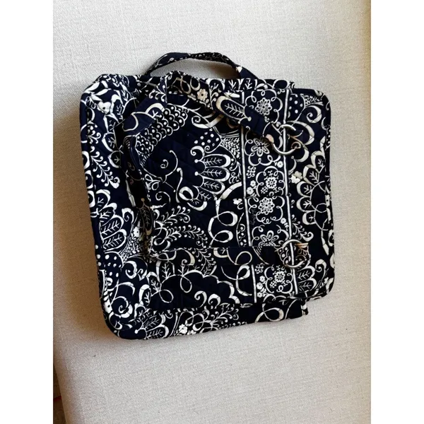 Vera Bradley Night and‎ Day Hipster Crossbody Bag Retired Floral Paisley Quilted - Image 2