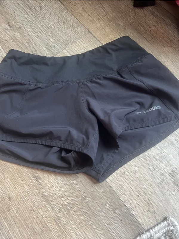 Brooks Women's Black Athletic Running Shorts - Image 5