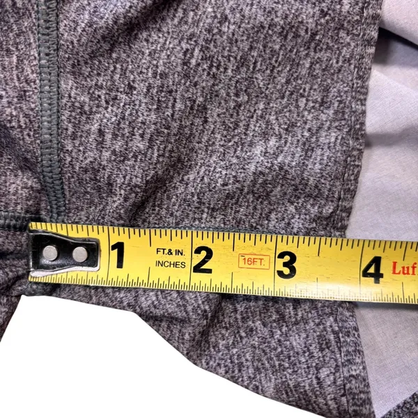 Lululemon Tracker Short V 4" Heathered Grey Running Shorts Womens 6 Tall - Image 4