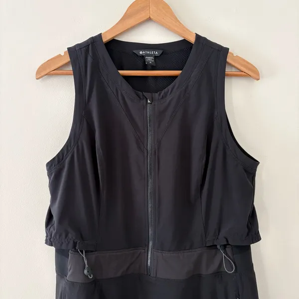 Athleta Dress Venture Out 12 Black Athletic Hiking Zip Front Built-in Shorts - Image 4