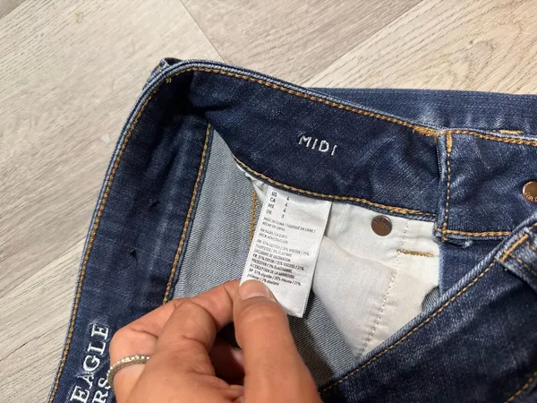 American Eagle Midi Denim Shorts - Image 4