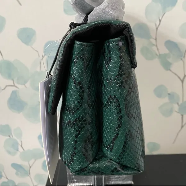 Nicole Miller Black and Green Snake Skin Crossbody Chain Link Strap Purse - Image 4