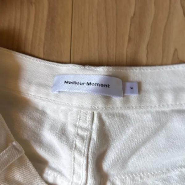 White Jeans Size 4 - Image 2