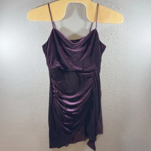 1692 | NWT Lulus Purple Velvet‎ Cowl Neck Ruched Side Drape Mini Dress Womens M - Image 2