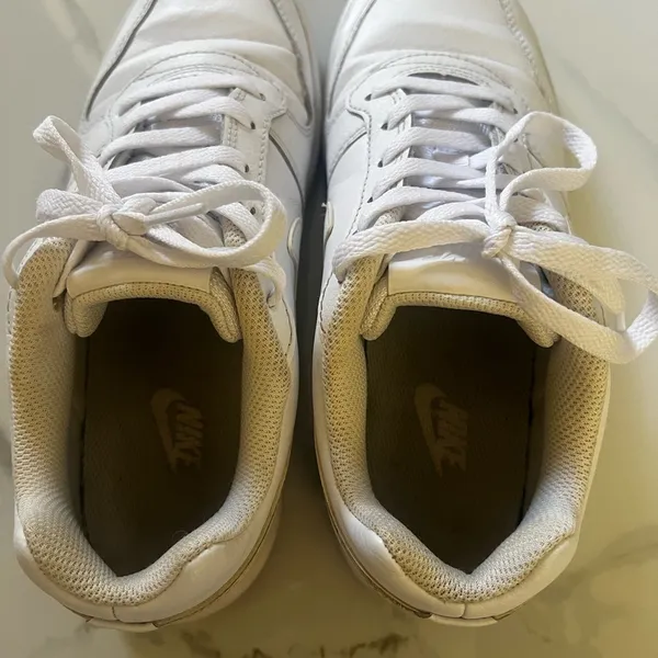 Nike Shoes sz 6.5 - Image 3
