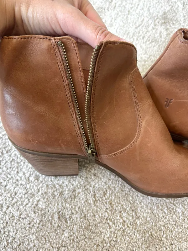 Frye Jennifer Ankle Booties Brown Leather Round Pointed Toe Western - Image 7