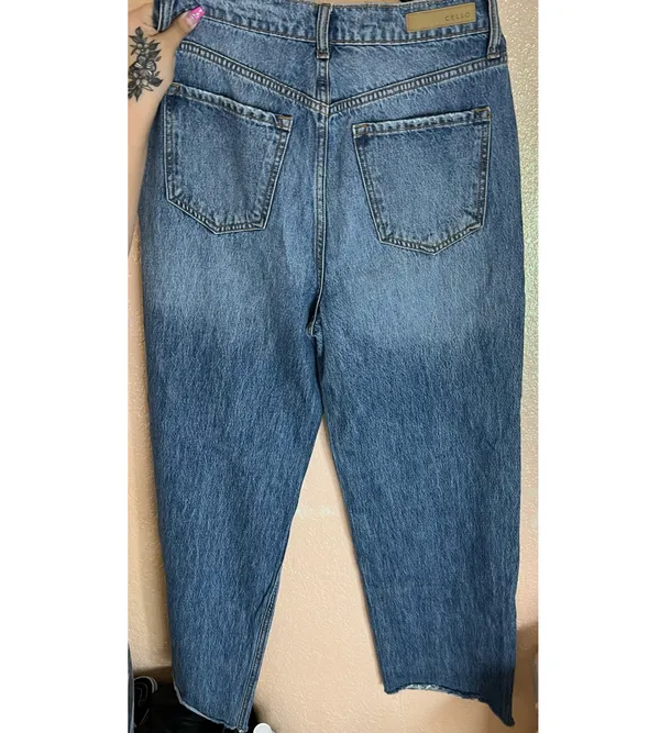 Jeans - Image 2